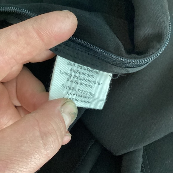 Line & Dot Vaughn One Shoulder Black Jumpsuit Ring Detail Size M - Picture 9 of 9